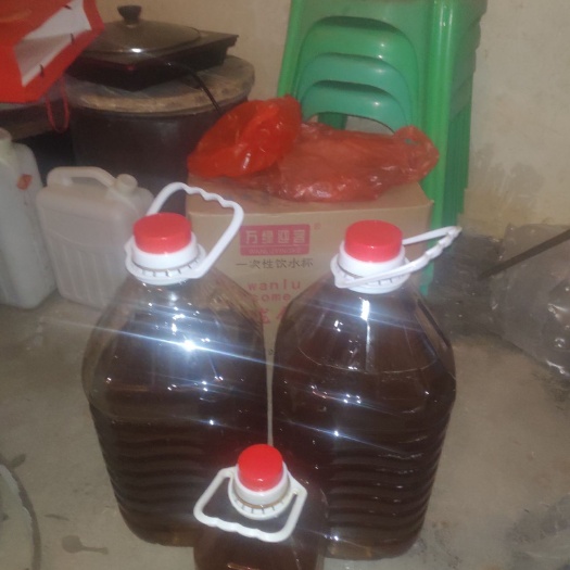 龙川县野生山茶油 保证质量百分之%正宗高山油。数量有限须要者从速！