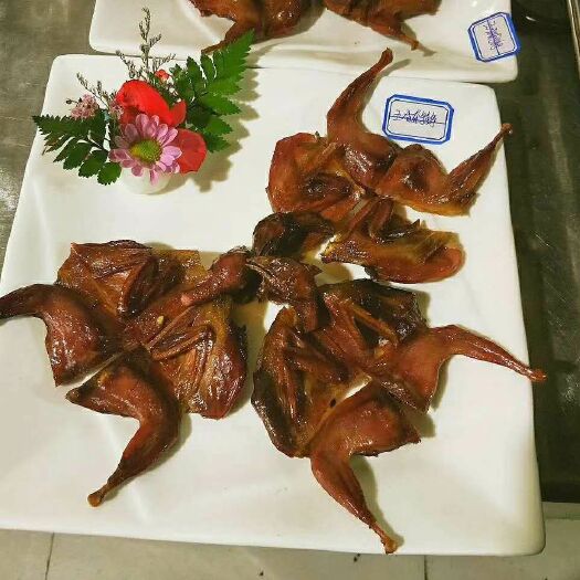 绵竹市腊肉  五香鹌鹑
