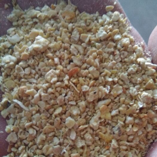 蚌埠豆粕  我司长年销售豆柏，菜柏，麸皮，面粉，次粉，酒糟等大宗