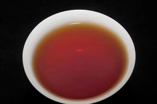 昆明 云南普洱茶生茶茶饼