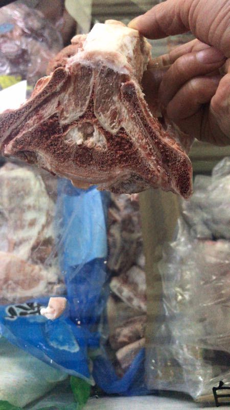 羊骨  羔羊胯骨，不肥，肉多，价格便宜