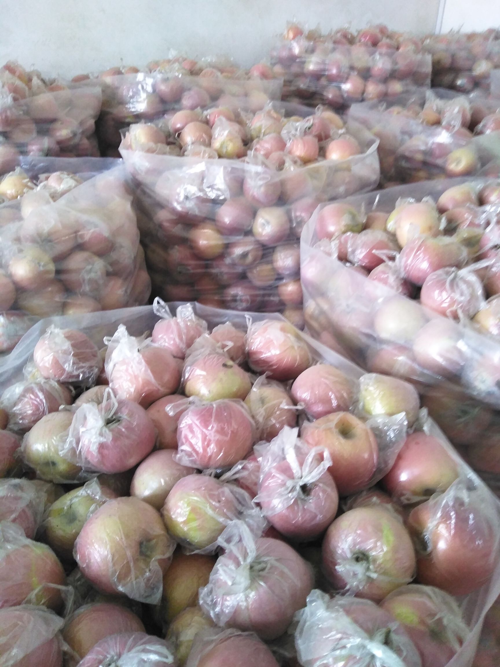 水晶富士 香甜可口，味道纯正，吃过的人都爱吃，卖的回头客