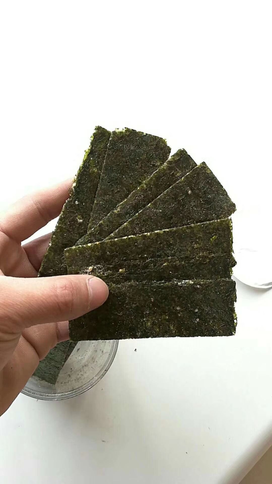  渔家自制夹心海苔