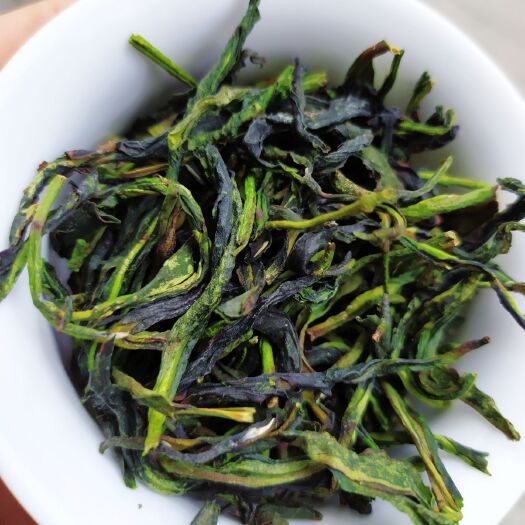 惠来县凤凰单丛 鸭屎香单枞茶生茶潮州凤凰单枞茶抽湿鸭屎香单丛生茶1