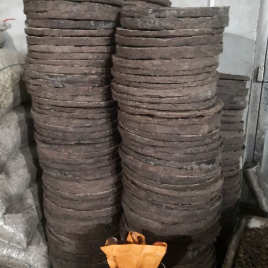 兴国县 本人有新鲜茶枯15吨！要的速度！