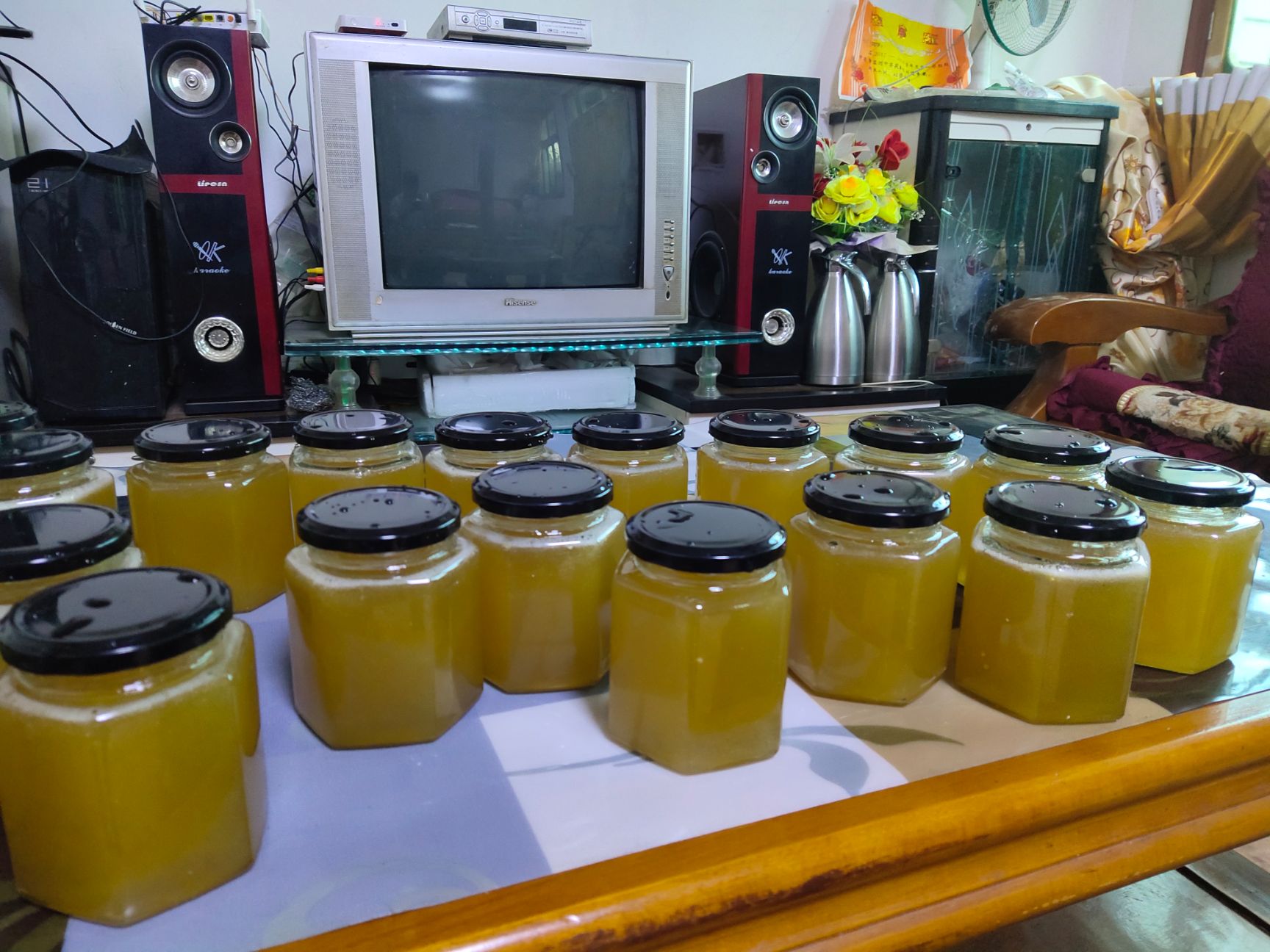  正宗土蜂蜜假一赔十