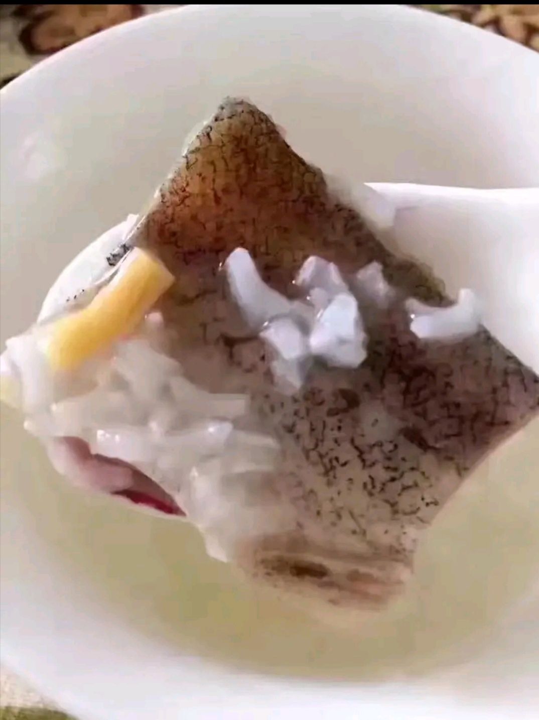 柴鱼干 ，适合煲汤煲粥营养价值很高哟，小孩老人吃了很好