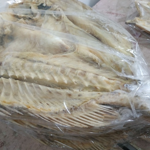湛江硇洲岛天然白花鱼干淡口足干大麟红鱼肉质口感鲜美