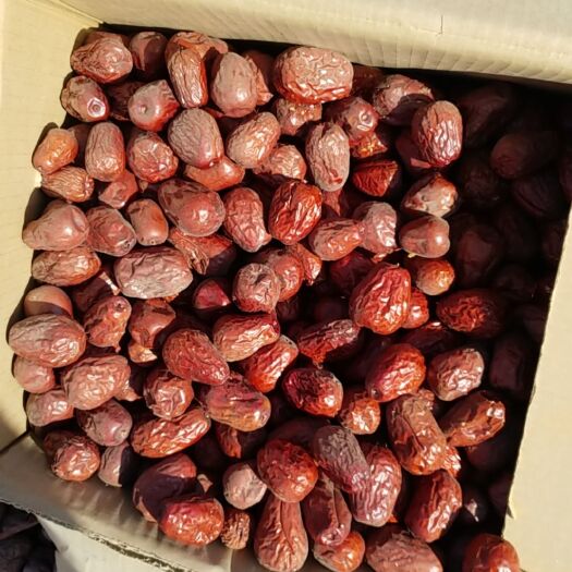  新疆灰枣，真正的一级二级不弄虚作假。天然，量大优惠