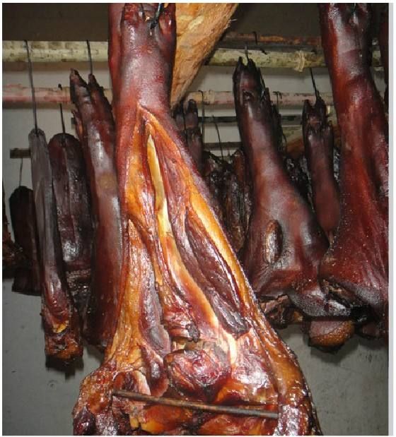  腊猪脚(厂家直供）