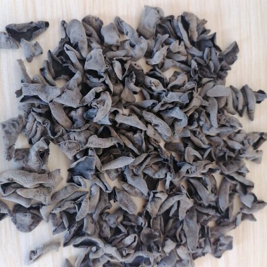 敦化市东北黑木耳 批发秋耳45.40.35元自家种植，春耳末茬
25包邮