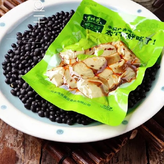 杞县馋嘴豆干 150克一袋，十袋一箱85元包邮。