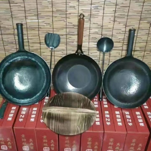 济南炒锅 木质工具 章丘铁锅纯手工制作，零涂层，导热快。