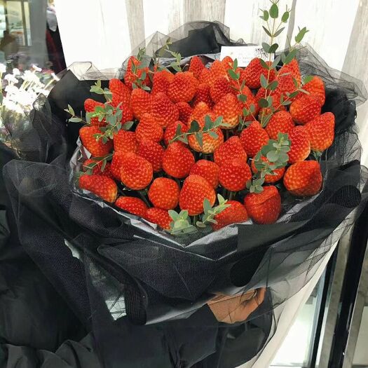 长丰县 长丰红颜草莓   顺丰包邮