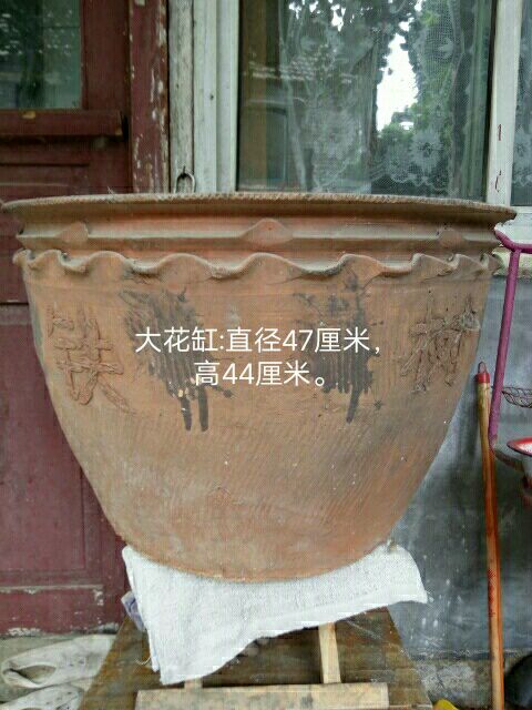 花盆  长期批发黄土烧制的陶土制品