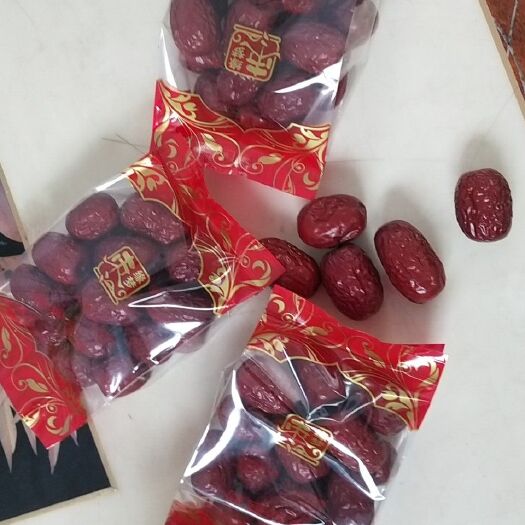 新郑市新疆红枣若强灰枣免洗吊干特级100g小袋枣大量批发