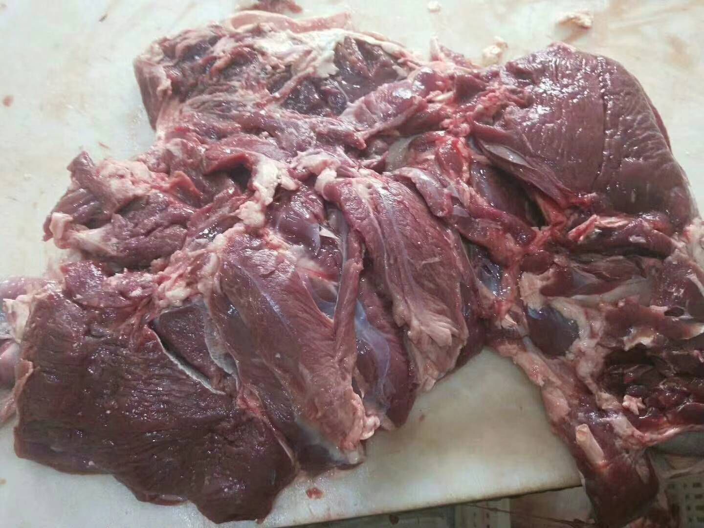 去骨后腿羊肉