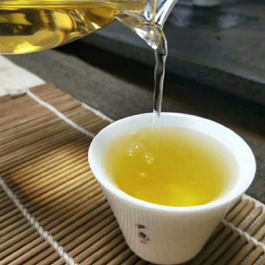  大叶种白茶纯料滇红之乡云南凤庆产地直供量大从优常年可代加工