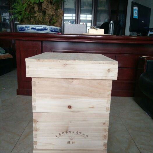 长葛市杉木蜂箱 标准十框全杉木烘干蜂箱高箱意蜂蜂箱蜜蜂桶