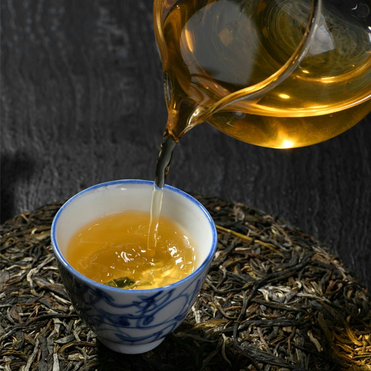  云南私藏冰岛普洱茶生饼357克纯料清香型甘甜圆润原产地直供