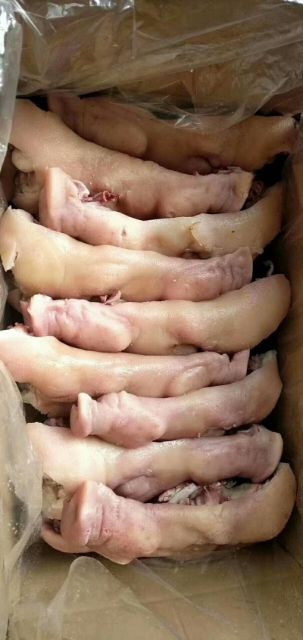 鲜猪头 干净卫生，颜色好看。