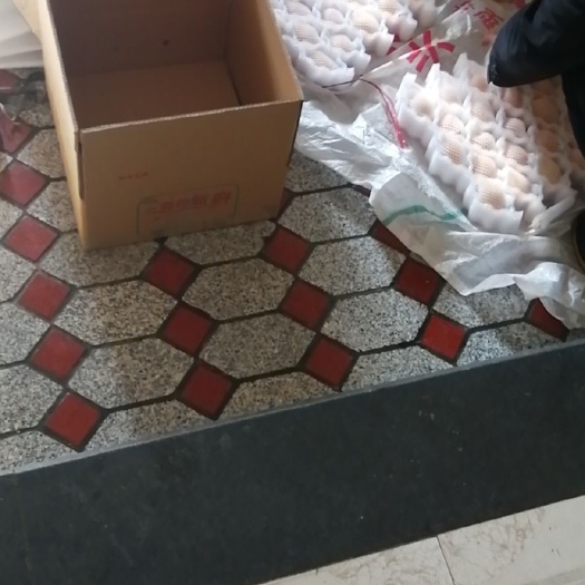 云霄县云霄枇杷 自家果园五斤净果好货便宜保证都是大果，不是中果请放心购买