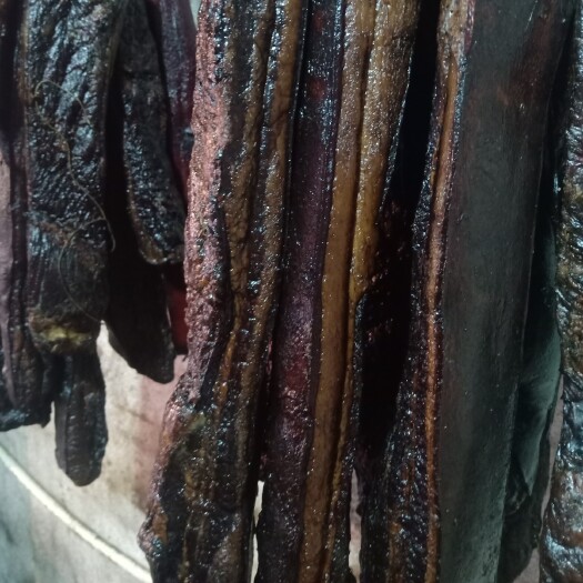 株洲农家土猪熏制的柴火腊肉，五花肉腊肉。