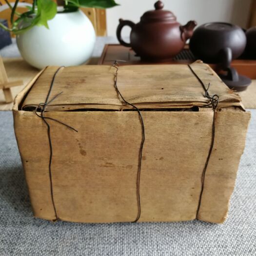 东莞市黑茶沱茶 2003班章茶砖