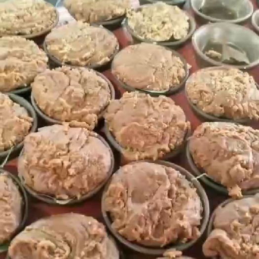 马关县 古法制作红糖