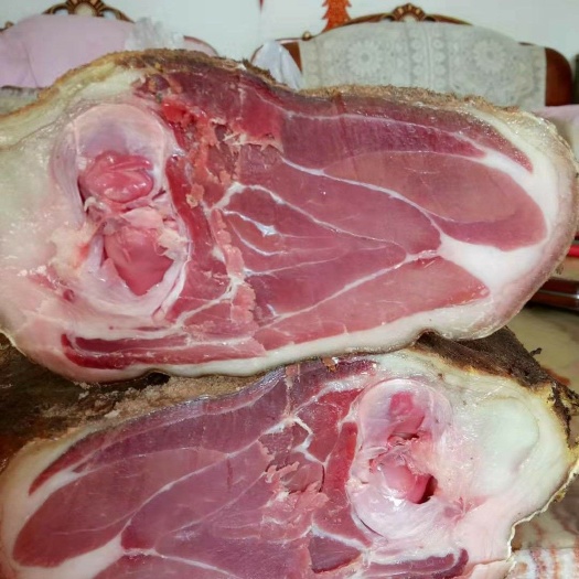 昆明 云南特产火腿宣威火腿 ，农家自养猪精制火腿
