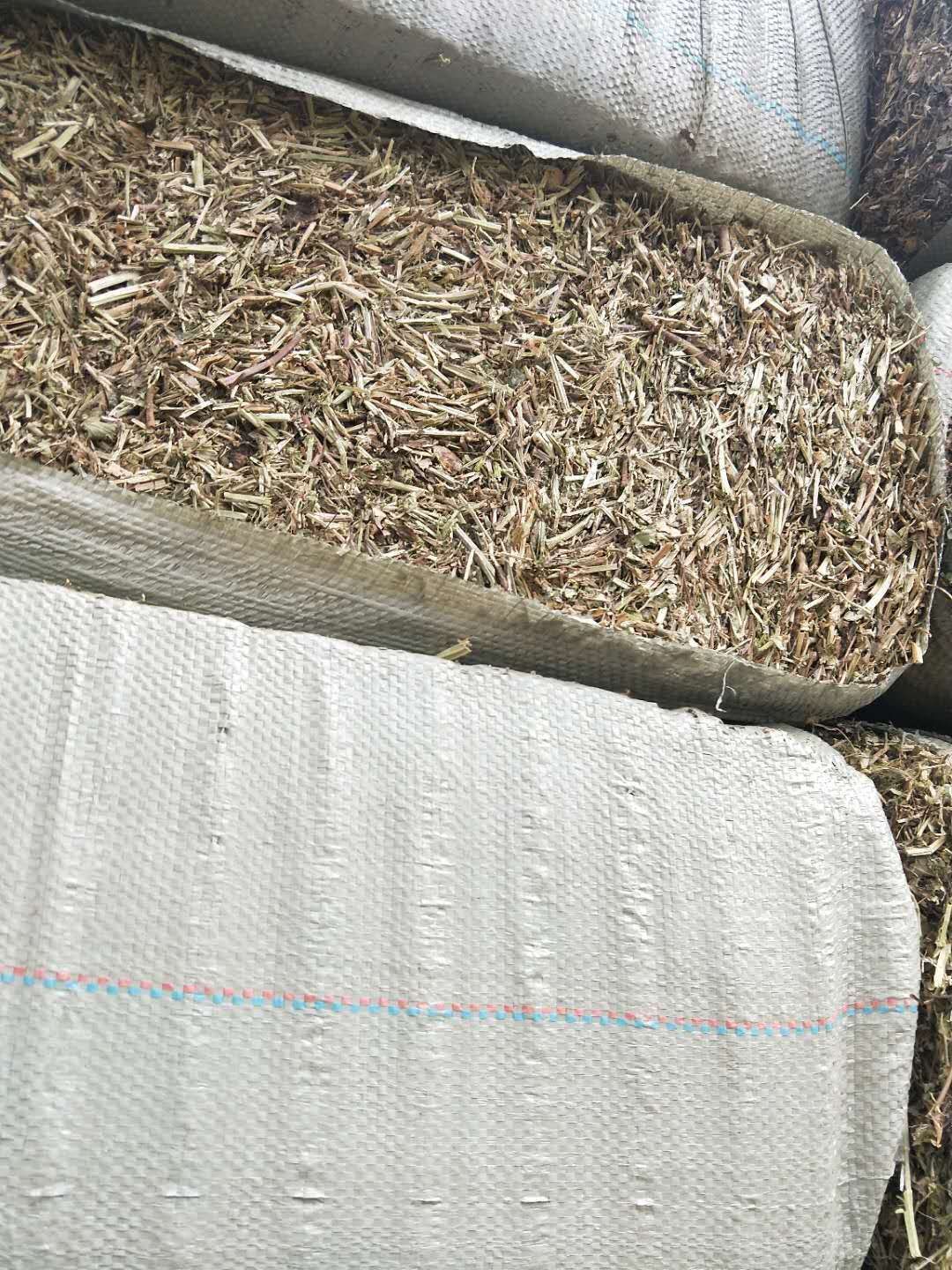 一级花生秧牛羊草，草粉，无土，无膜，无霉变，保证质量