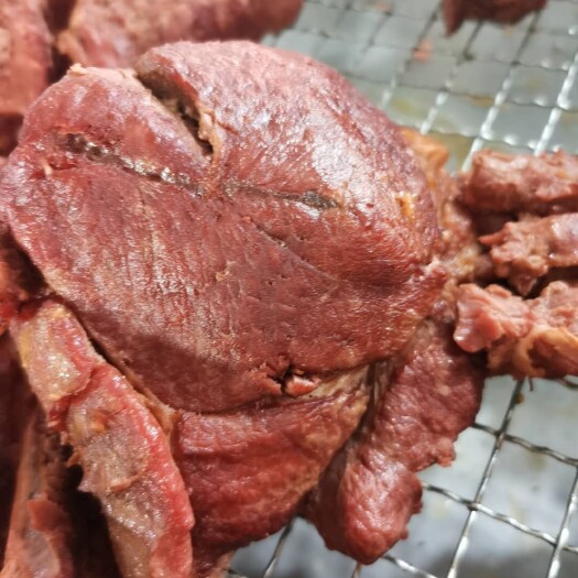宁津县卤马肉  马肉五香全熟老汤卤制马肉供应饭店熟食批发