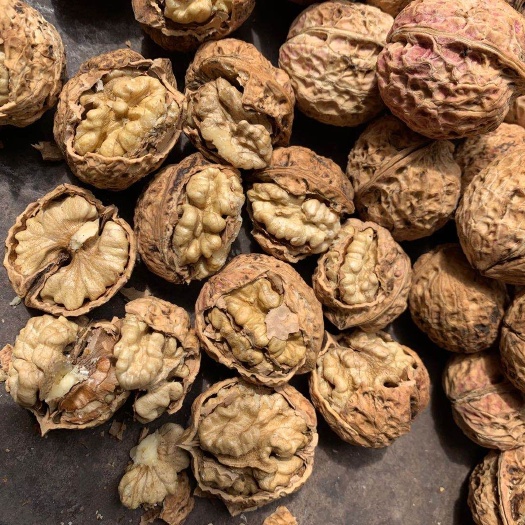 大理市 云南自家纸皮核桃，红茶绿茶，冰岛茶价格优惠无特殊加工