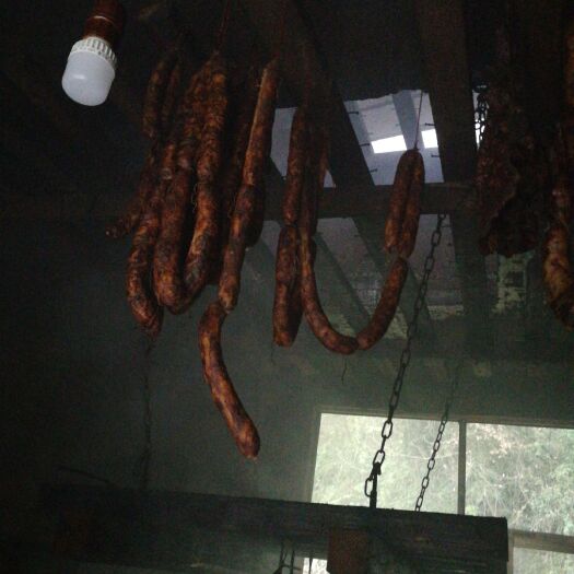 酉阳 土家腊肉，香肠，排骨，猪脚批零