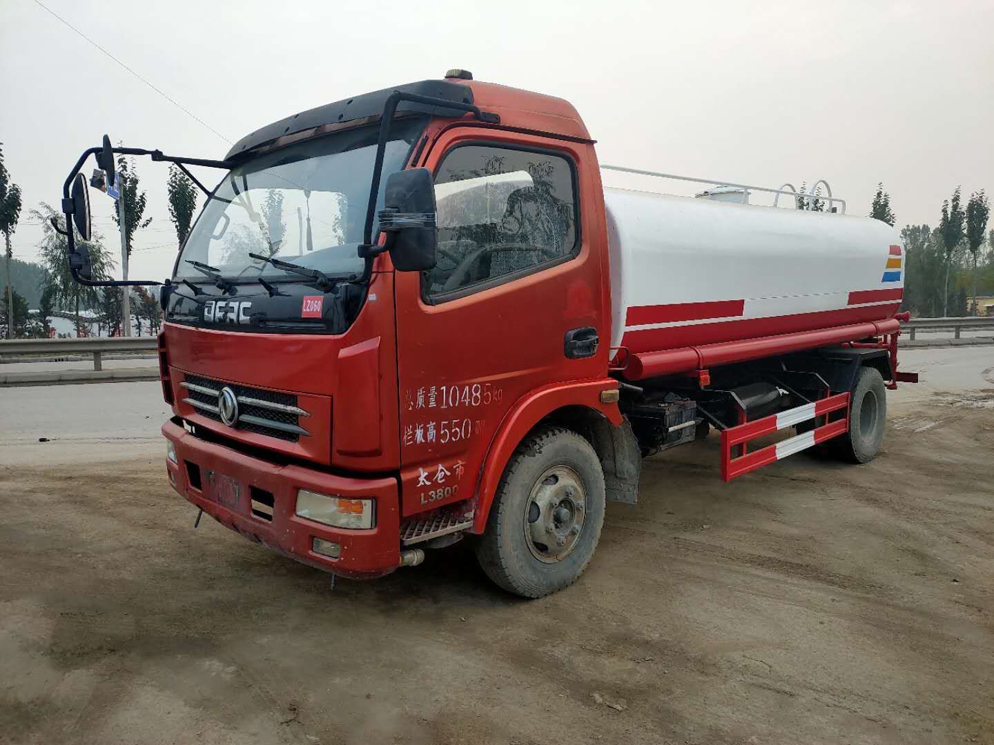  低价出售二手洒水车 质量优 价格低 欢迎订购