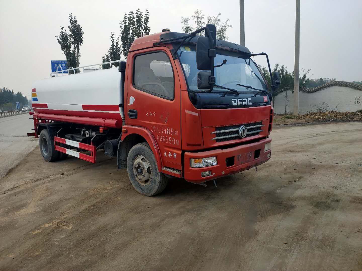  低价出售二手洒水车 质量优 价格低 欢迎订购