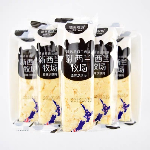 重庆市 最近生产日期的 德客农场沙琪玛好吃零食 净含量：1000g
