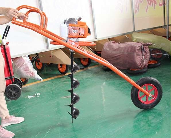 寿光市地钻机 精品地钻动起来，44和48动力独轮款供您选择。