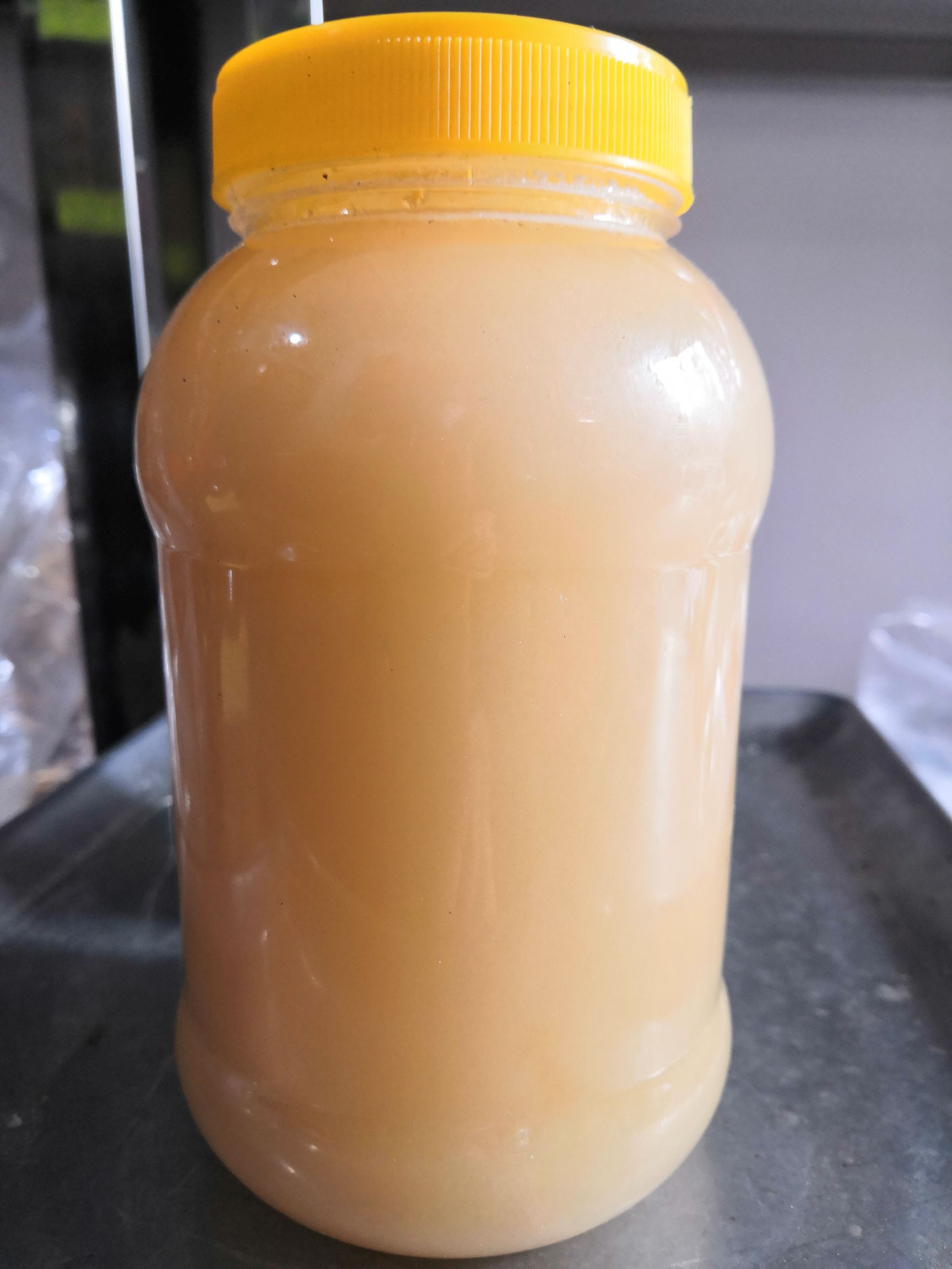 粤北土蜂蜜  深山鸭脚木蜂蜜