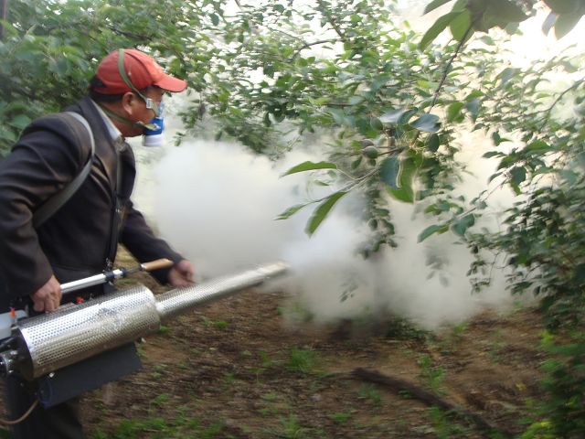  煙霧彌霧機(jī) 脈沖式彌霧機(jī) 果園園林打藥機(jī) 養(yǎng)殖場(chǎng)學(xué)校街道消毒