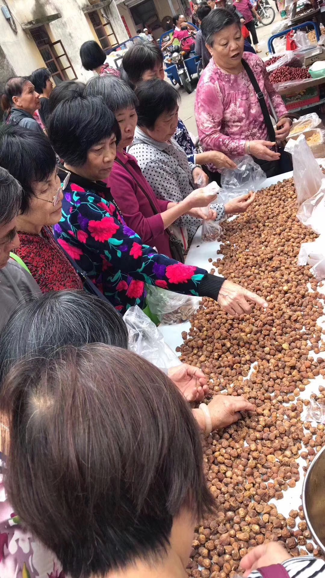 无花果干  小果 煲汤干吃都可以 高性价比 地摊电商平台优势