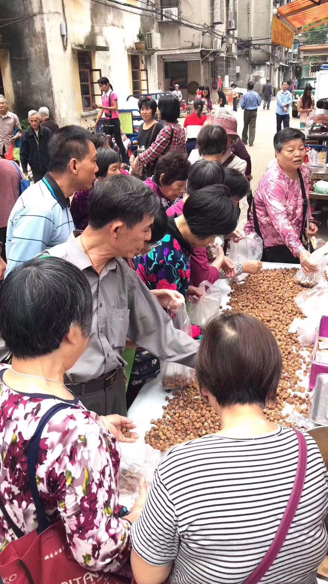 无花果干  小果 煲汤干吃都可以 高性价比 地摊电商平台优势