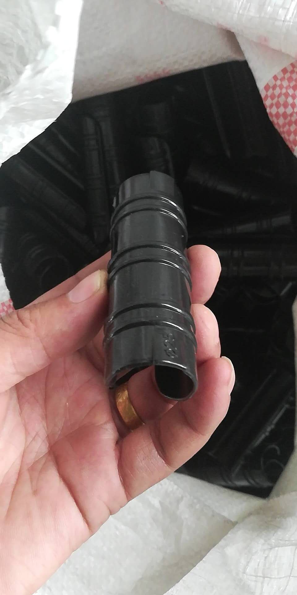  大棚配件，钢丝地锚  压膜卡等等…厂家直销量大优惠