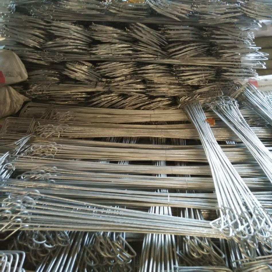 钢丝地锚，大棚地锚厂家直接规格齐全量大优惠价格便宜！！