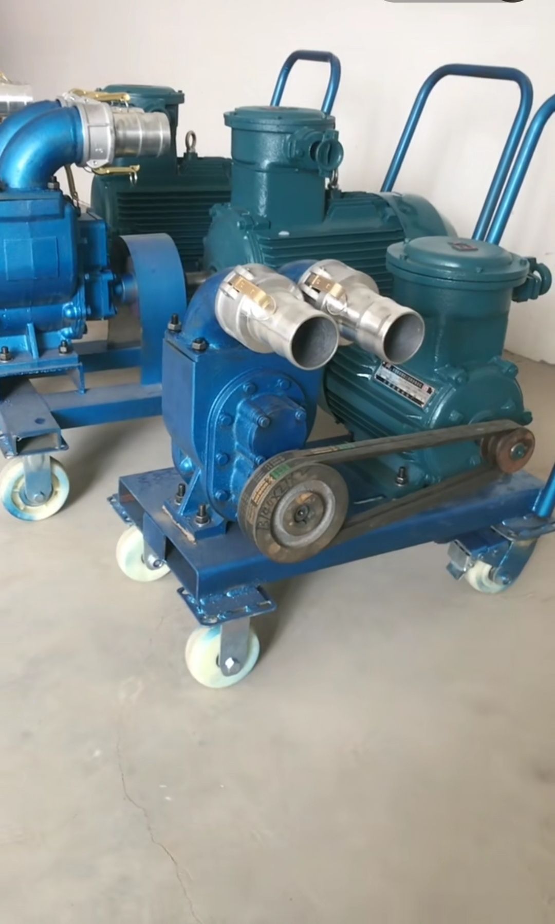 农用电动车配件  新型吸污泵吸粪专用管及洒水车配件