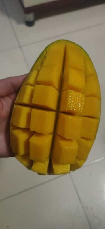 越南青芒 越南大青芒   原产地直供   颜值口感担当    核薄香甜