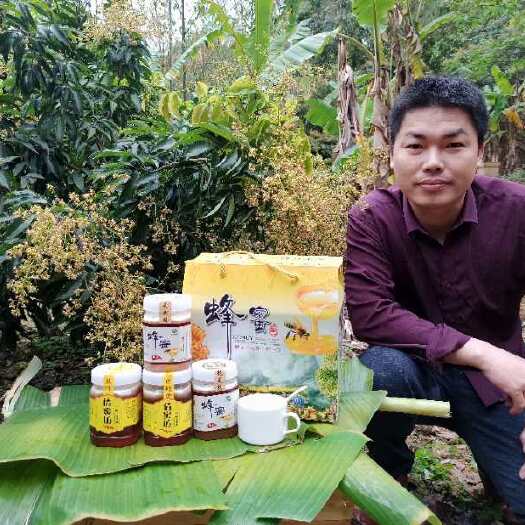 灵山县土蜂蜜 蜂拥百姓间，
蜜甜人心暖。
买到真货鲜，
假一赔百
