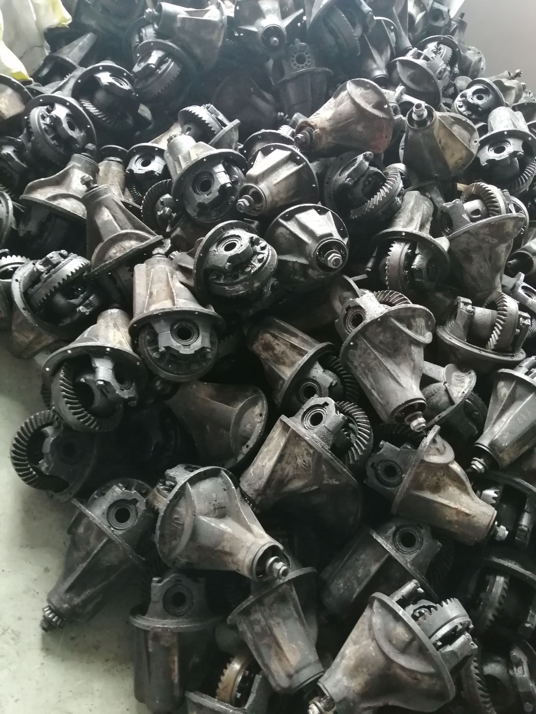  饲料颗粒机，家用颗粒机，养殖农场颗粒机，碎草颗粒机，粉碎机