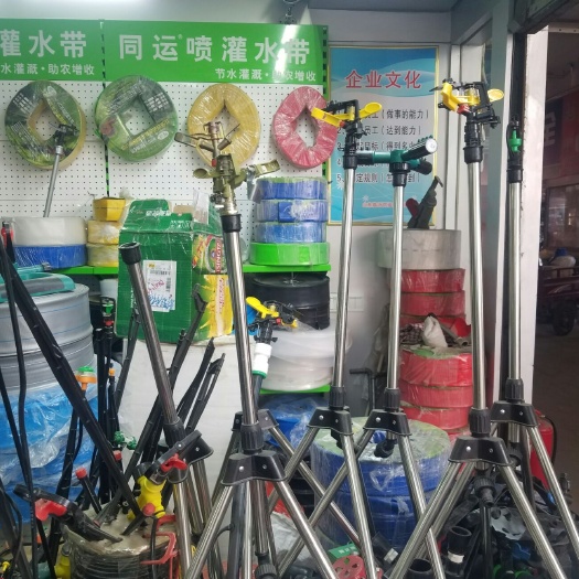 临沂地钉 站杆喷灌，支持工程施工