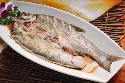 湘阴县冷冻翘嘴鱼 翘嘴鱼（冷冻）鲜嫩美味，无土腥味，液氮极速冷冻